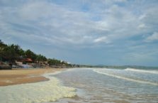 Wietnam -  plaża koło Mui Ne; (Morze Południowo - Chińskie).