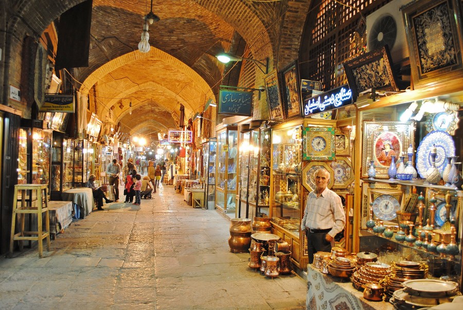 Traditional Persian bazaar in Esfahan.