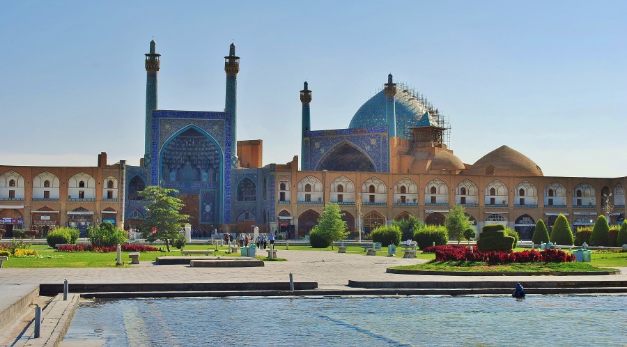 Old Esfahan and Imam Ali square. Here is the history and culture of Persia, and the most interesting objects for tourists.