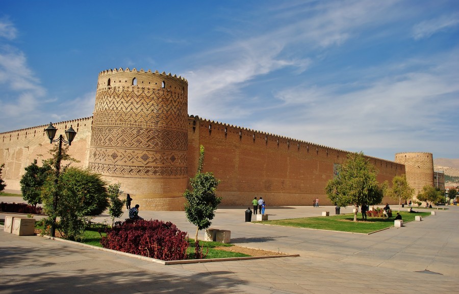 The object that dominates the Old Town of Shiraz is Arg-e Karim Khan, commonly known as the Ark. 