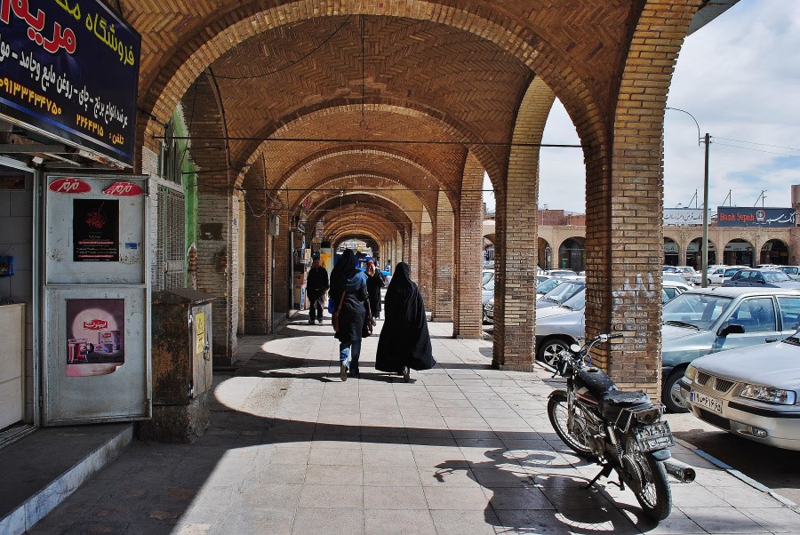 Walk through the traditional Persian bazaar in Kerman, Iran.