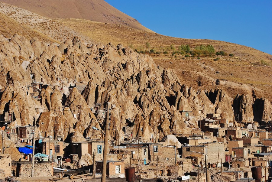 Kandovan and its houses carved into the rocks. A very glamorous place, similar to Cappadocia in Turkey.