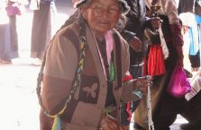 Tybet - biedna babcia.