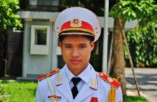 Wietnam - młody policjant.