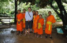Laos - z mnichami.