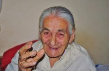 Armenia - lepsze ujęcie babci.