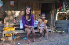 Laos - matka z dzieckiem.