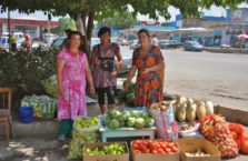 Kazachstan - kobiety na bazarze.