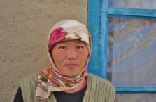 Tadżykistan - młoda kobieta.