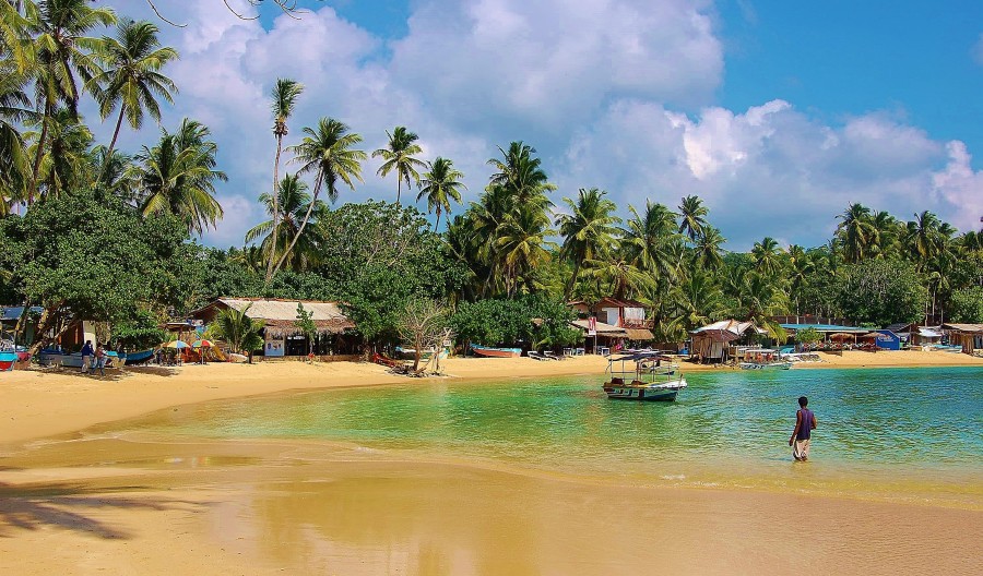 Jedna z wielu malowniczych plaż na Sri Lance.
